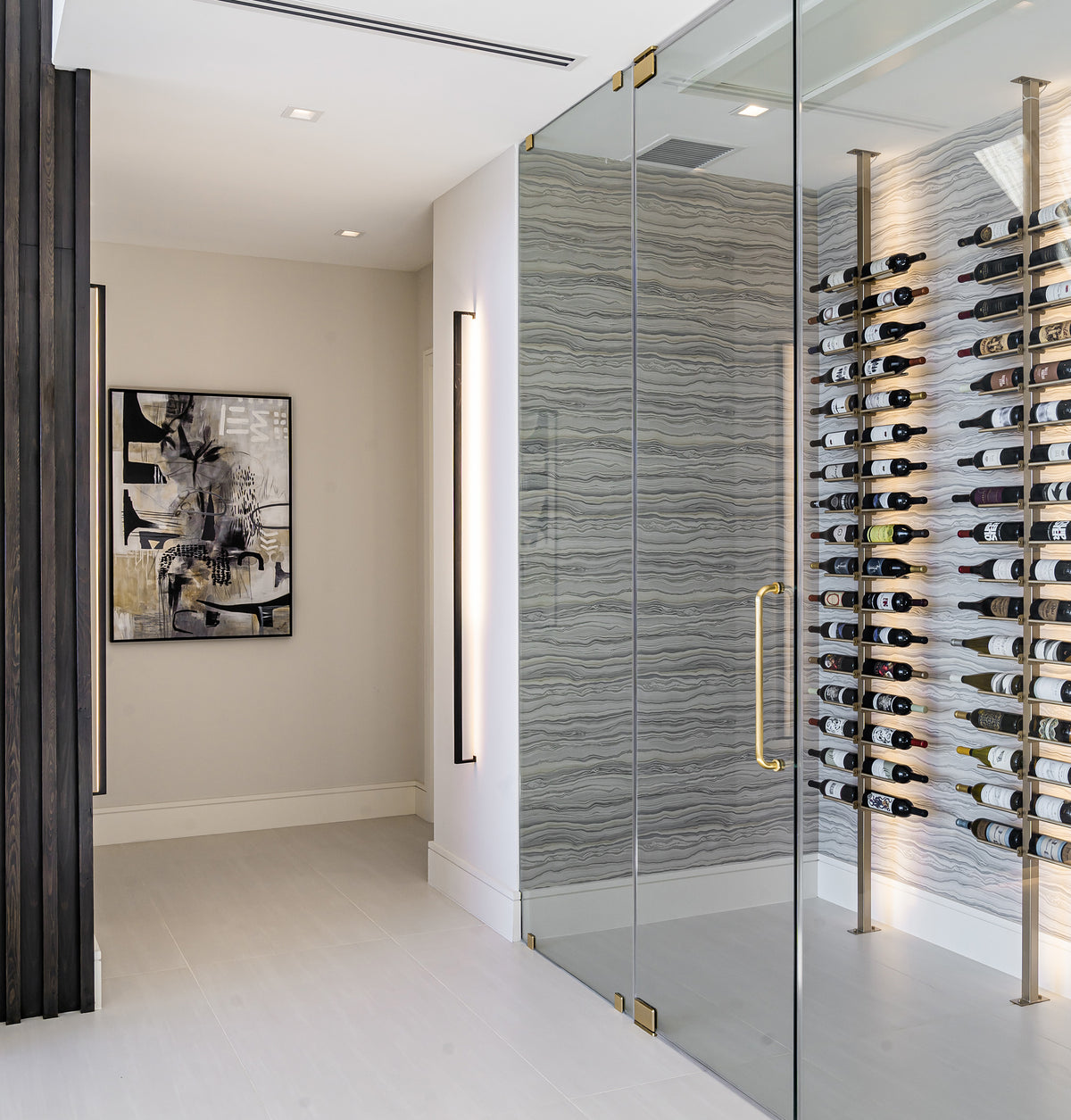 Double-sided wine post rack with evenly spaced bottle holders and mirrored glass panels