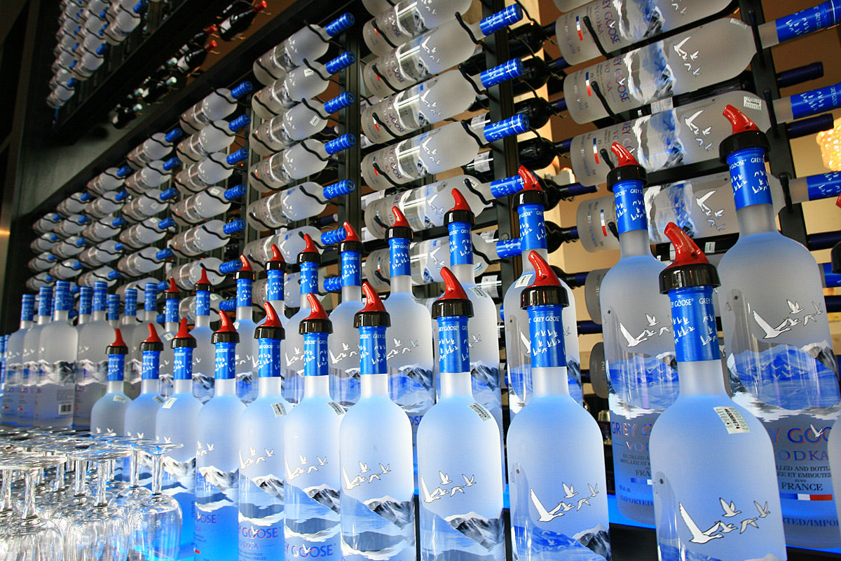 Idea Gallery - Restaurant Wine Displays