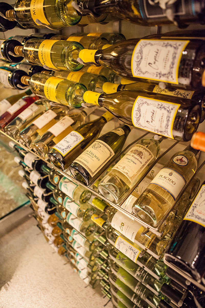 Idea Gallery - Restaurant Wine Displays