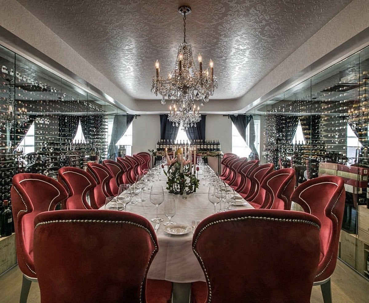 Idea Gallery - Restaurant Wine Displays