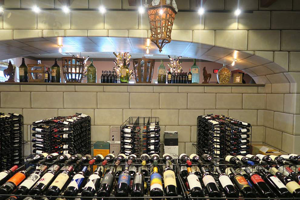 Idea Gallery - Restaurant Wine Displays