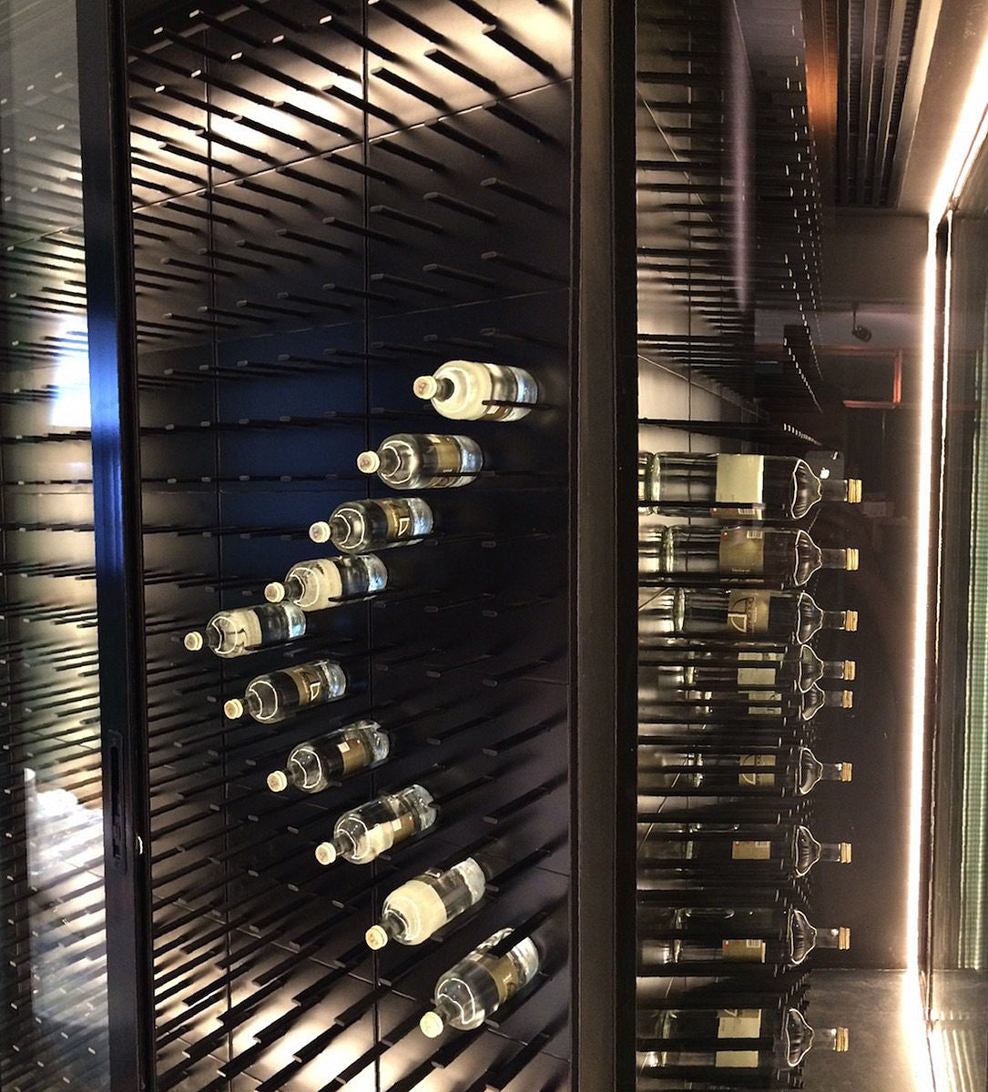 Idea Gallery - Restaurant Wine Displays