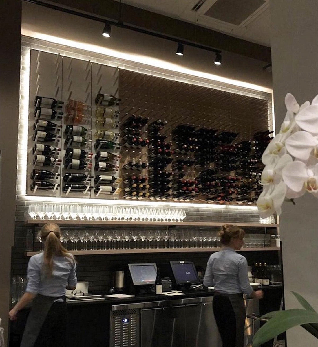 Idea Gallery - Restaurant Wine Displays