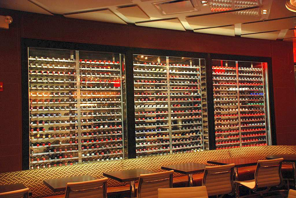 Idea Gallery - Restaurant Wine Displays