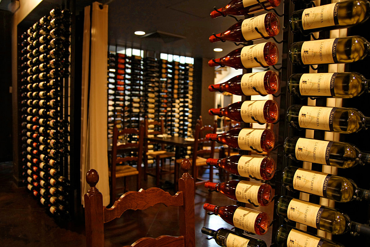 Idea Gallery - Restaurant Wine Displays