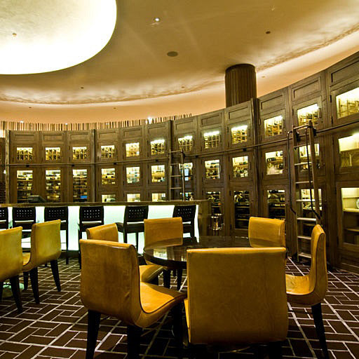 Idea Gallery - Restaurant Wine Displays