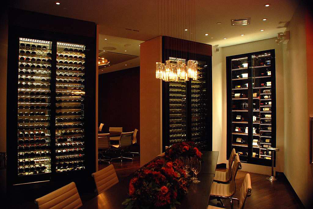 Idea Gallery - Restaurant Wine Displays
