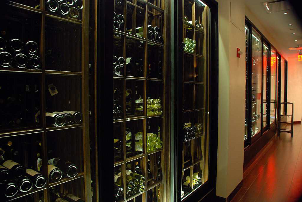 Idea Gallery - Restaurant Wine Displays