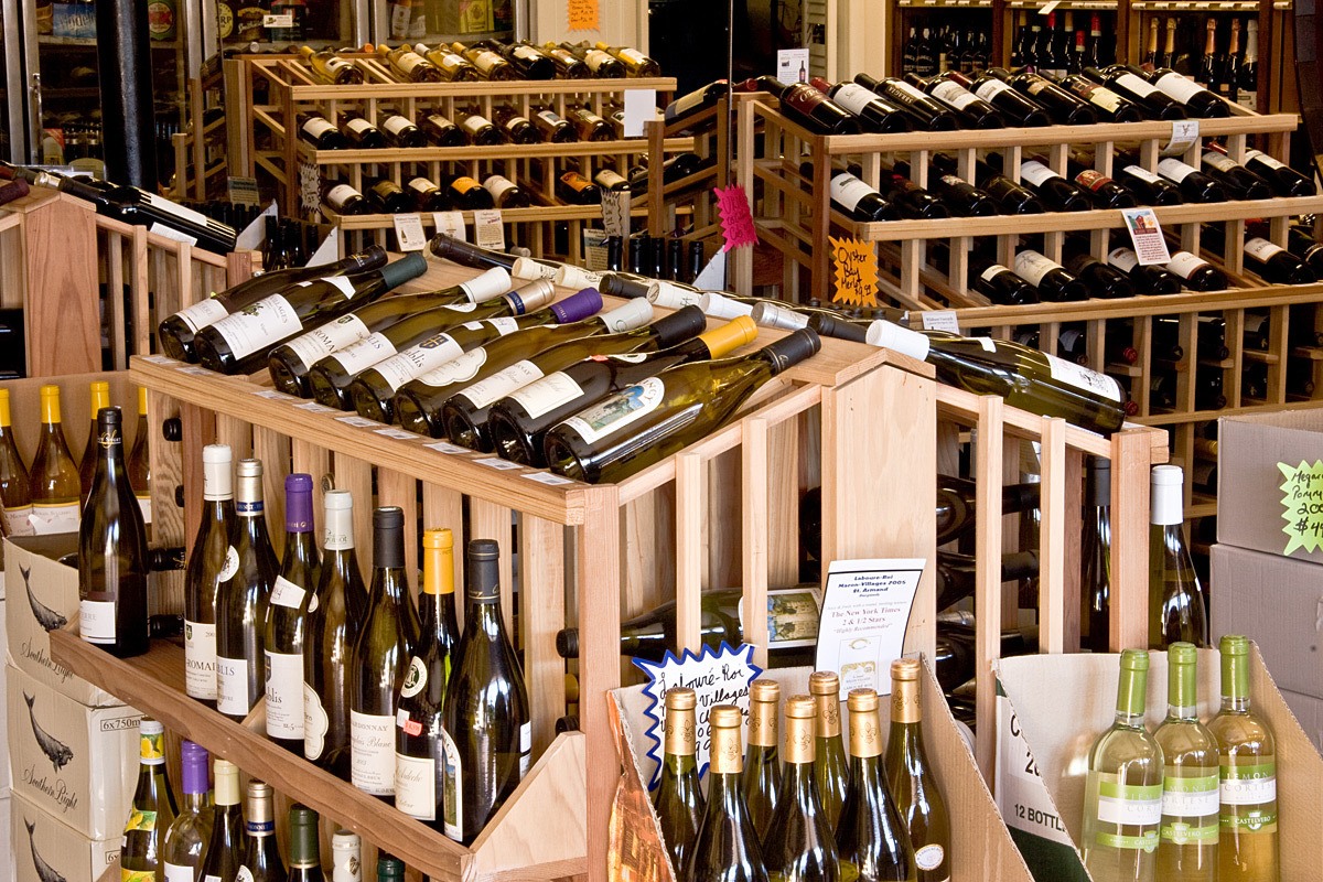 Wine Stores We Design & Build Custom Wine Cellars